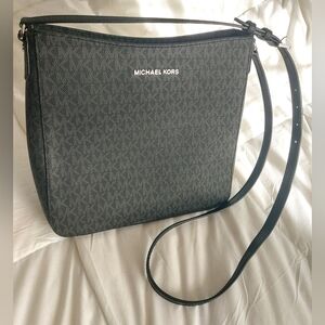 MICHAEL KORS-Jet Set Travel Large Logo Messenger Bag